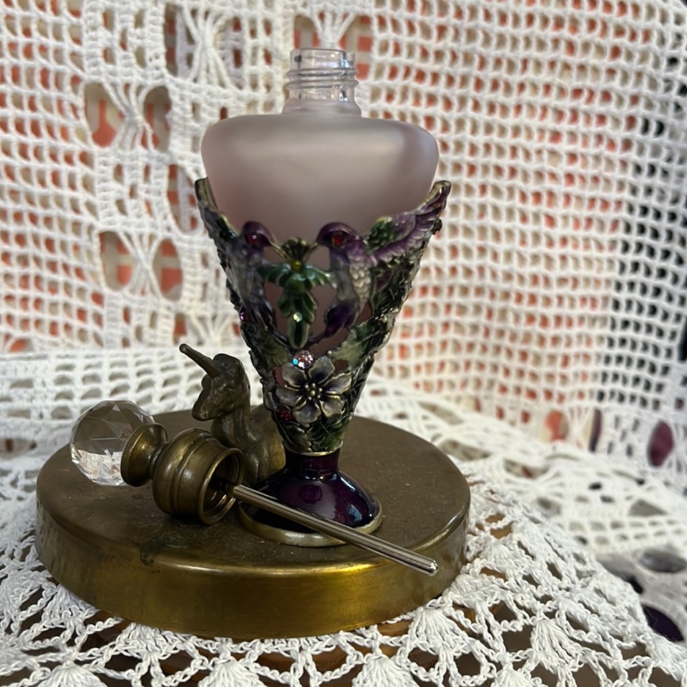 Perfume bottle with hummingbirds and crystal stoppet